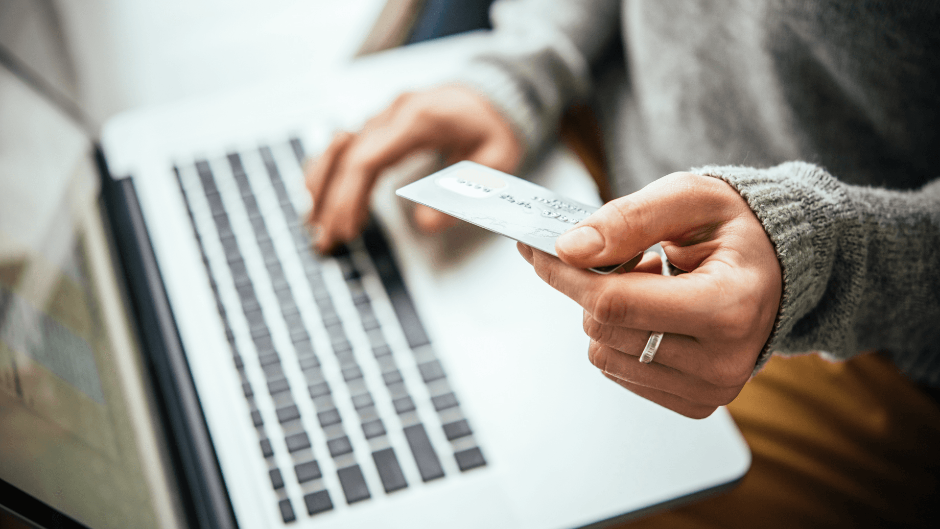 Bagaimana Kad Kredit Memudahkan Urus Niaga Kasino Dalam Talian Merentas Sempadan image